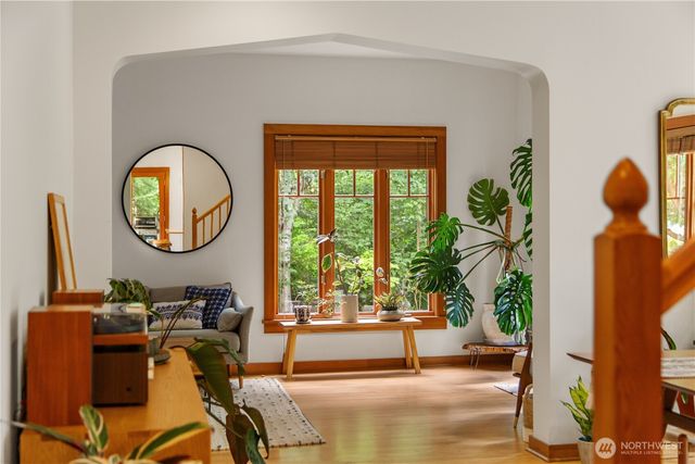 164 McGraw Street, Seattle, WA 98109