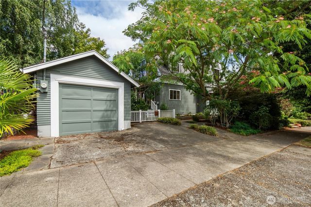 164 McGraw Street, Seattle, WA 98109