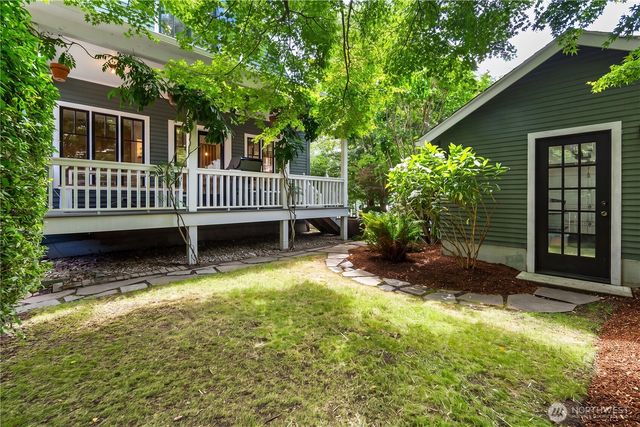 164 McGraw Street, Seattle, WA 98109