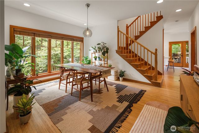 164 McGraw Street, Seattle, WA 98109