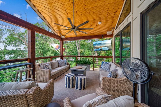 142 Private Road 61, Eucha, OK 74342