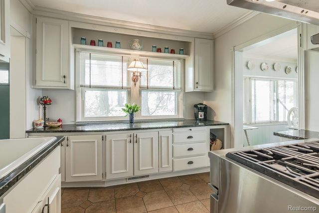 1786 Point Street, Commerce Charter Township, MI 48382