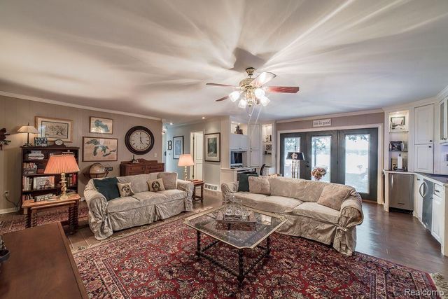 1786 Point Street, Commerce Charter Township, MI 48382