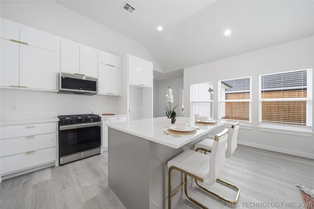 505 N Birch Avenue, Broken Arrow, OK 74012