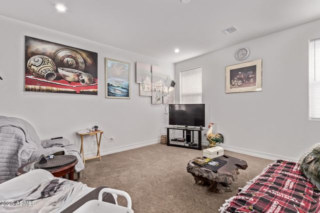 7449 W PECK Drive, Glendale, AZ 85303