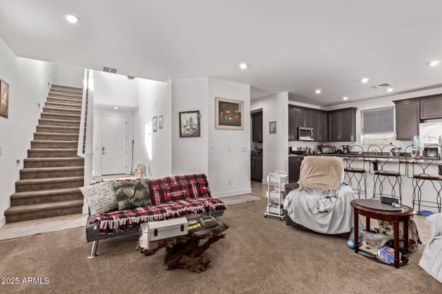 7449 W PECK Drive, Glendale, AZ 85303