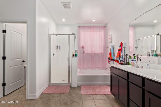 7449 W PECK Drive, Glendale, AZ 85303