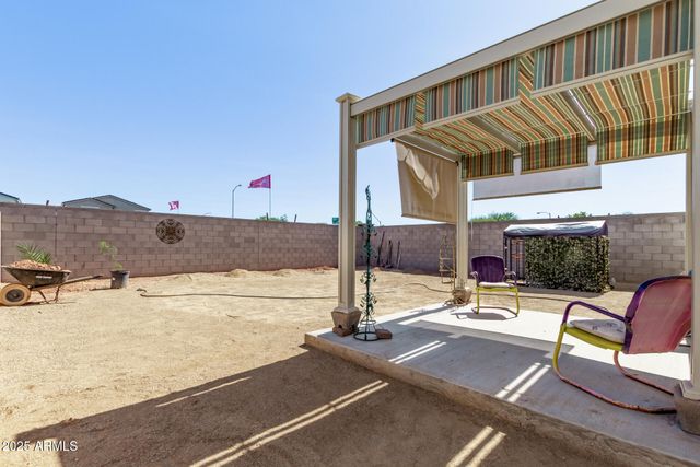 7449 W PECK Drive, Glendale, AZ 85303
