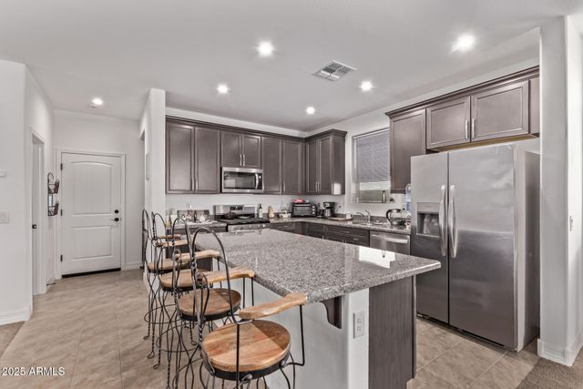 7449 W PECK Drive, Glendale, AZ 85303