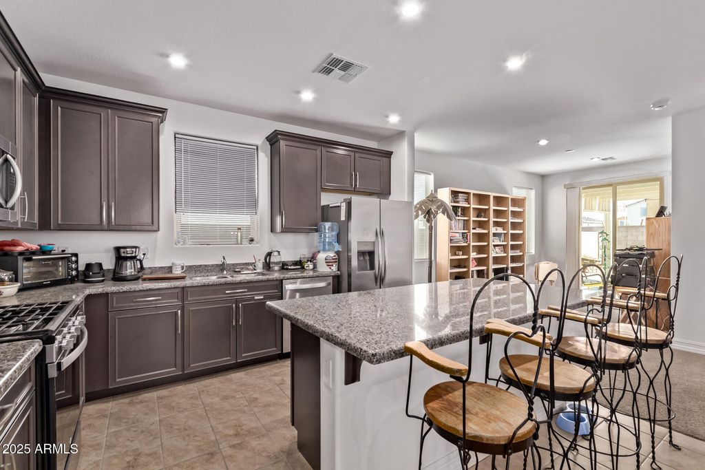 7449 W PECK Drive, Glendale, AZ 85303 — photo 3