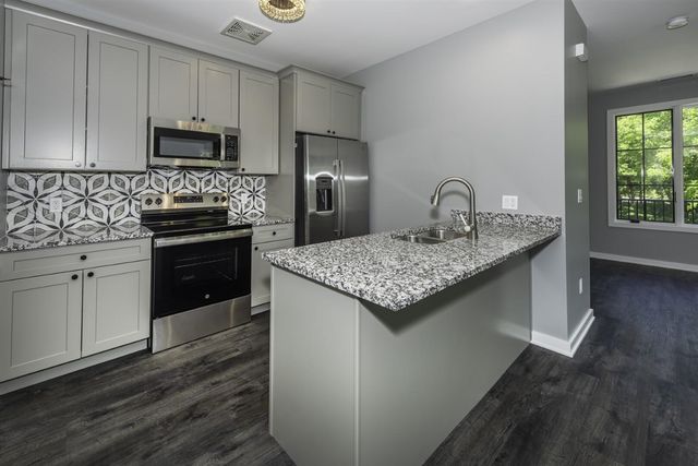 5399 Plymouth Road, Ann Arbor, MI 48105