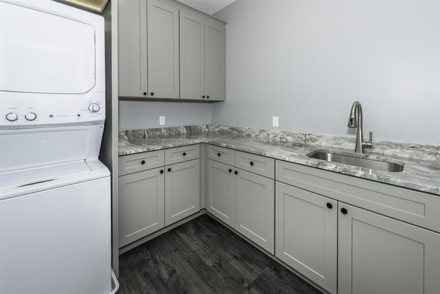 5399 Plymouth Road, Ann Arbor, MI 48105