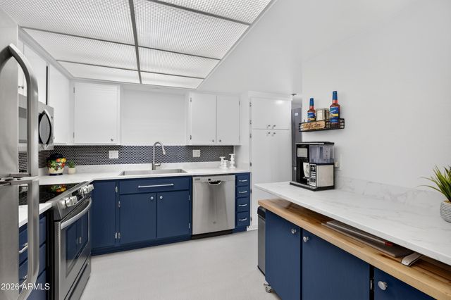 425 S PARKCREST -- 318, Mesa, AZ 85206