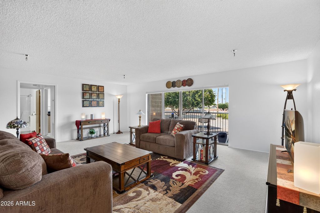 425 S PARKCREST -- 318, Mesa, AZ 85206 — photo 3