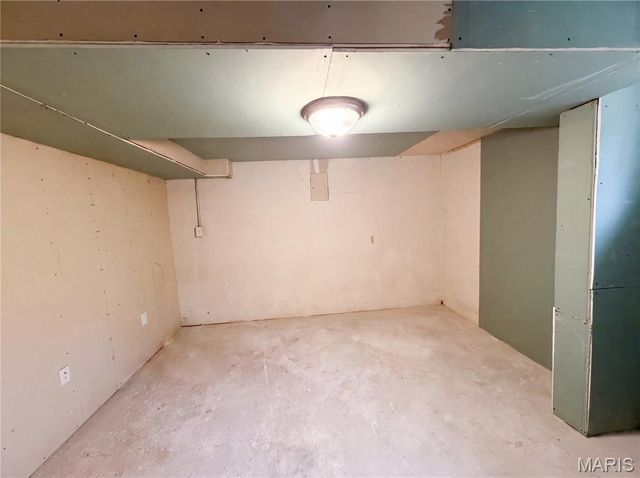 14326 Spring Drive, De Soto, MO 63020
