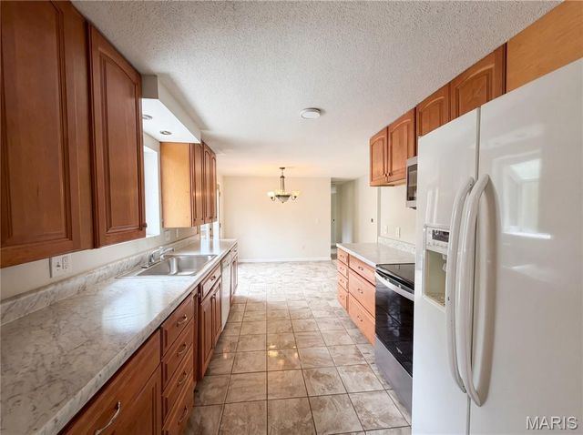 14326 Spring Drive, De Soto, MO 63020
