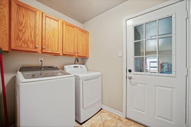 1912 Mulberry CT, San Marcos, TX 78666