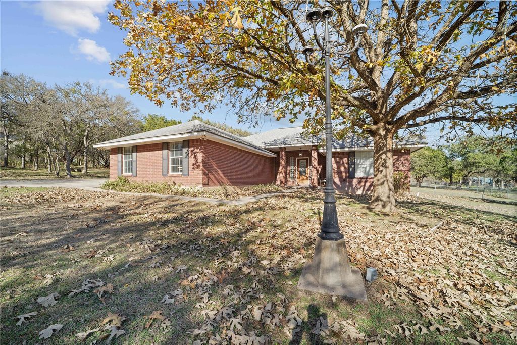 1912 Mulberry CT, San Marcos, TX 78666