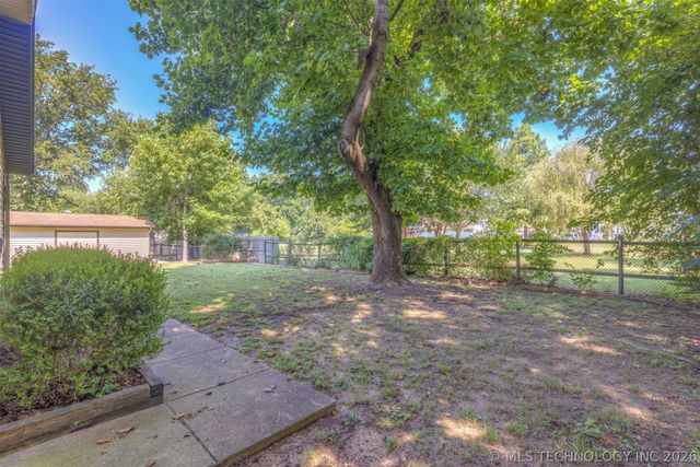 12811 E 133rd Street, Broken Arrow, OK 74011