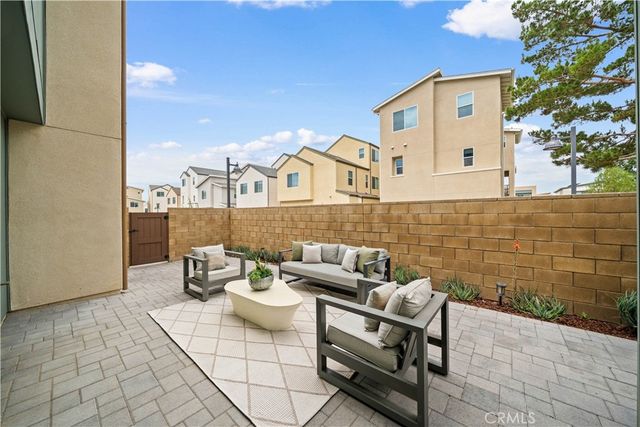 333 Baluster, Irvine, CA 92618