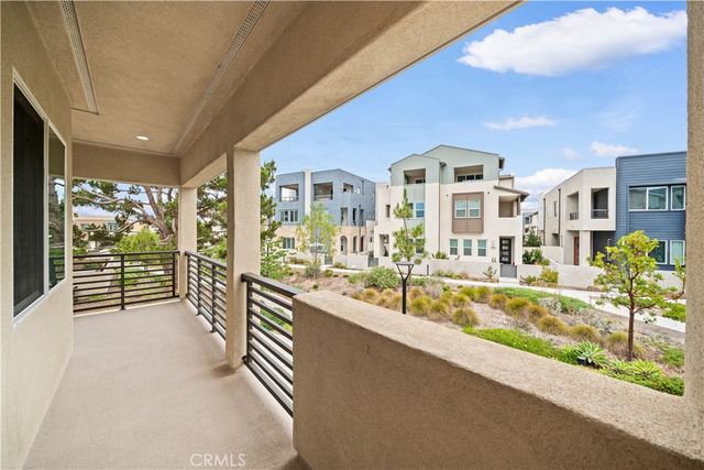 333 Baluster, Irvine, CA 92618