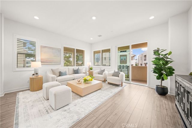 333 Baluster, Irvine, CA 92618
