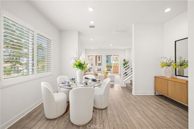 333 Baluster, Irvine, CA 92618