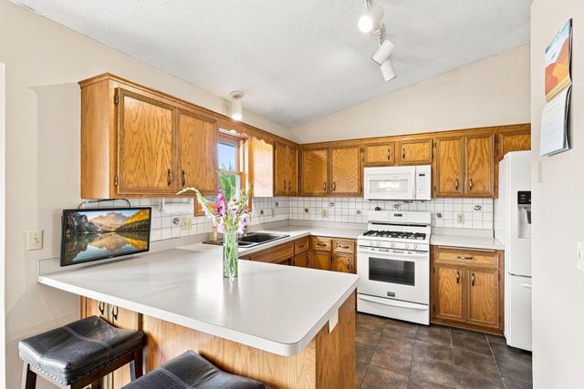 17314 Greentree Path, Lakeville, MN 55044