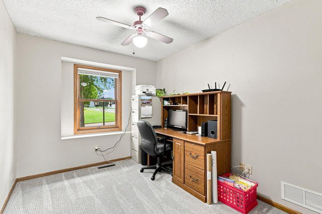 17314 Greentree Path, Lakeville, MN 55044