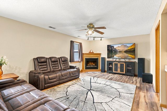 17314 Greentree Path, Lakeville, MN 55044