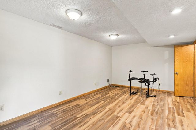 17314 Greentree Path, Lakeville, MN 55044