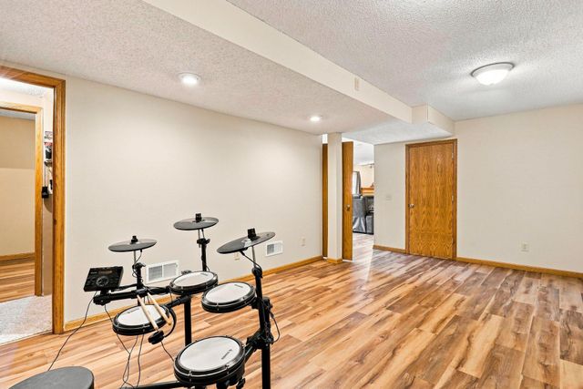 17314 Greentree Path, Lakeville, MN 55044