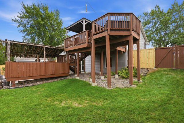 17314 Greentree Path, Lakeville, MN 55044