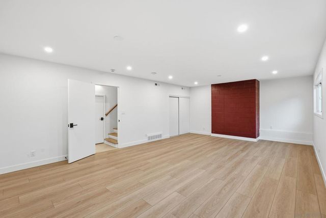 934 Candlelight Place, La Jolla, CA 92037