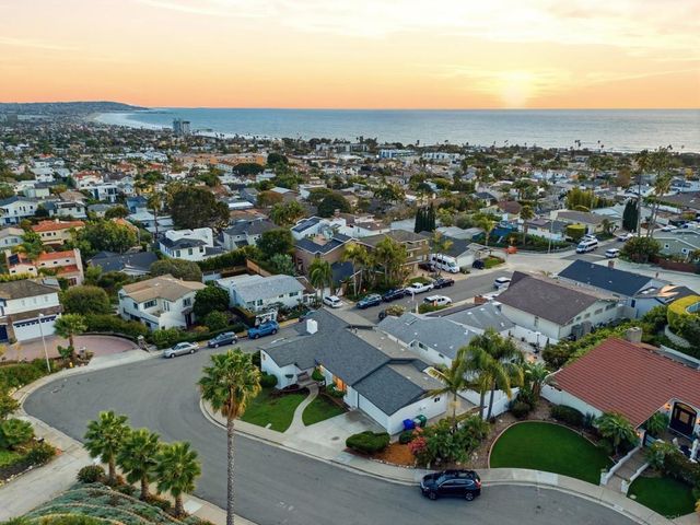 934 Candlelight Place, La Jolla, CA 92037