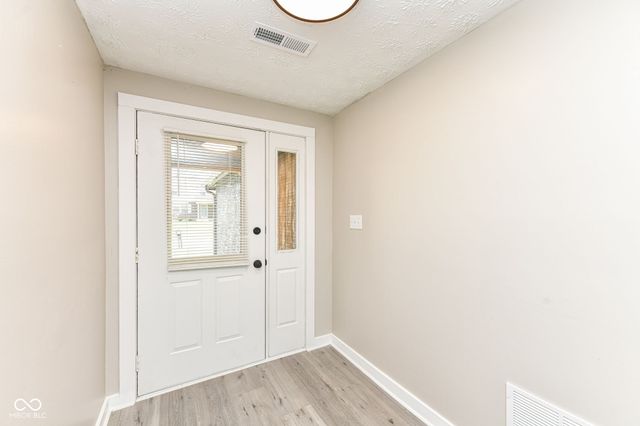 7210 Chimney Rock Court, Indianapolis, IN 46217