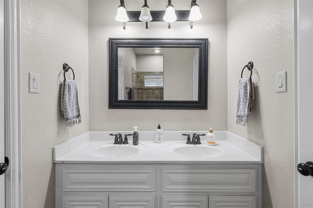 4919 Dominion Boulevard, Irving, TX 75038