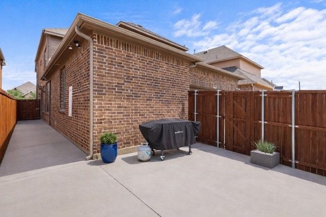 4919 Dominion Boulevard, Irving, TX 75038