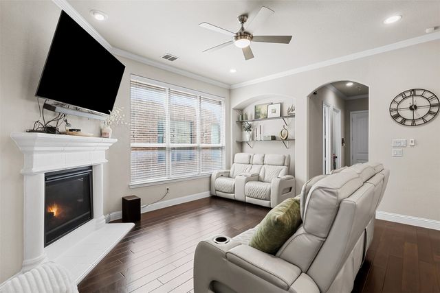 4919 Dominion Boulevard, Irving, TX 75038