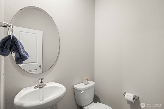 731 NE Cabot Lane, Bremerton, WA 98311