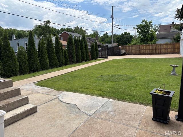 600 Kayser Avenue, Unincorporated, MO 63125