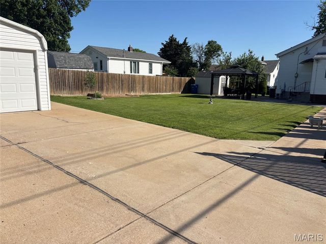 600 Kayser Avenue, Unincorporated, MO 63125