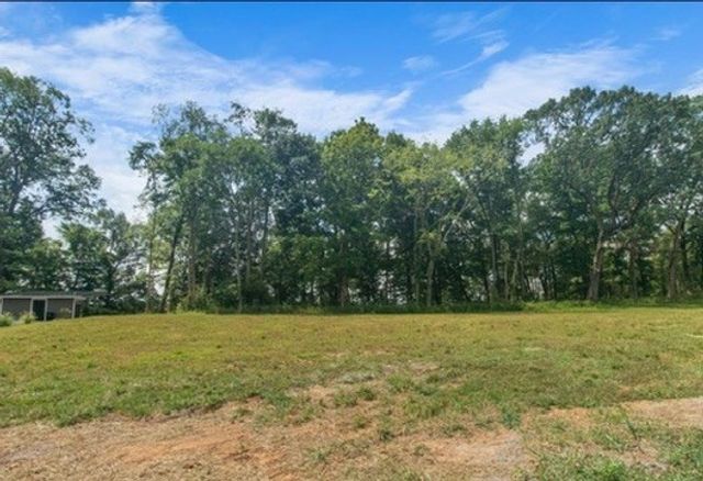 866 Shady Bluff Trl, Clarksville, TN 37043