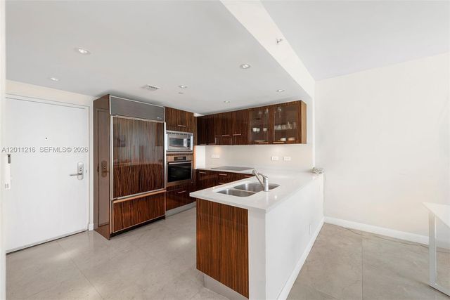 6801 Collins Ave 1215, Miami Beach, FL 33141