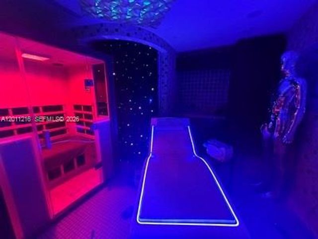 6801 Collins Ave 1215, Miami Beach, FL 33141