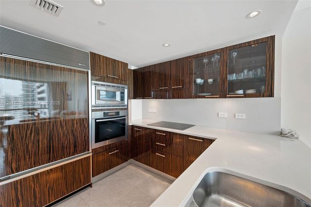 6801 Collins Ave 1215, Miami Beach, FL 33141