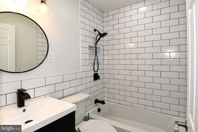 4620 SARGENT RD NE, Washington, DC 20017