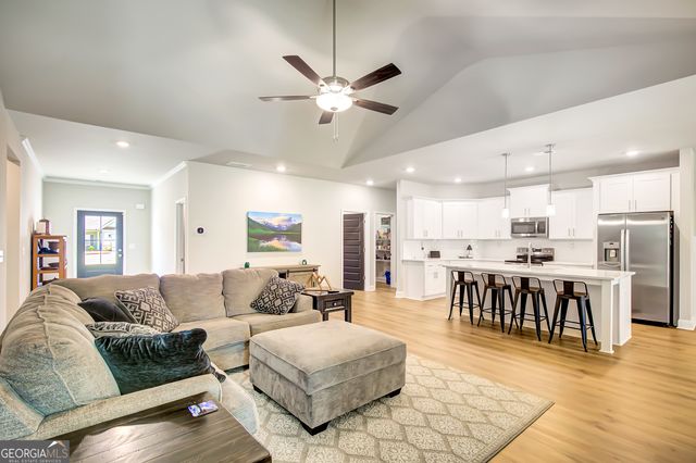 8910 Callaway Drive, Winston, GA 30187