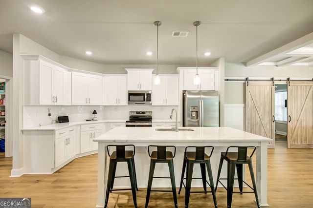 8910 Callaway Drive, Winston, GA 30187