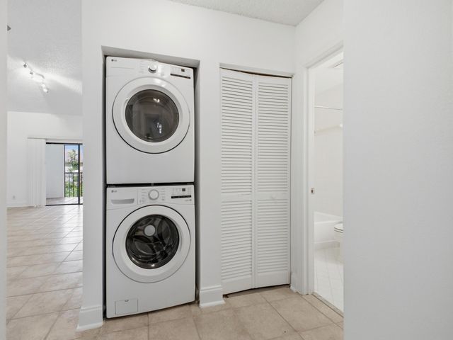 321 Norwood Terrace N221, Boca Raton, FL 33431